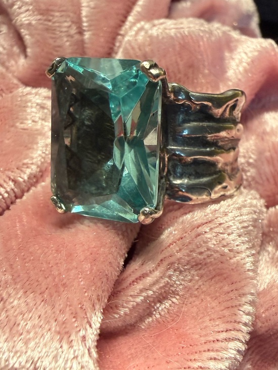 Silpada Jewelry - Silpada Aqua Glass Cocktail Ring 925 Sterling Silver Statement Ring R1608